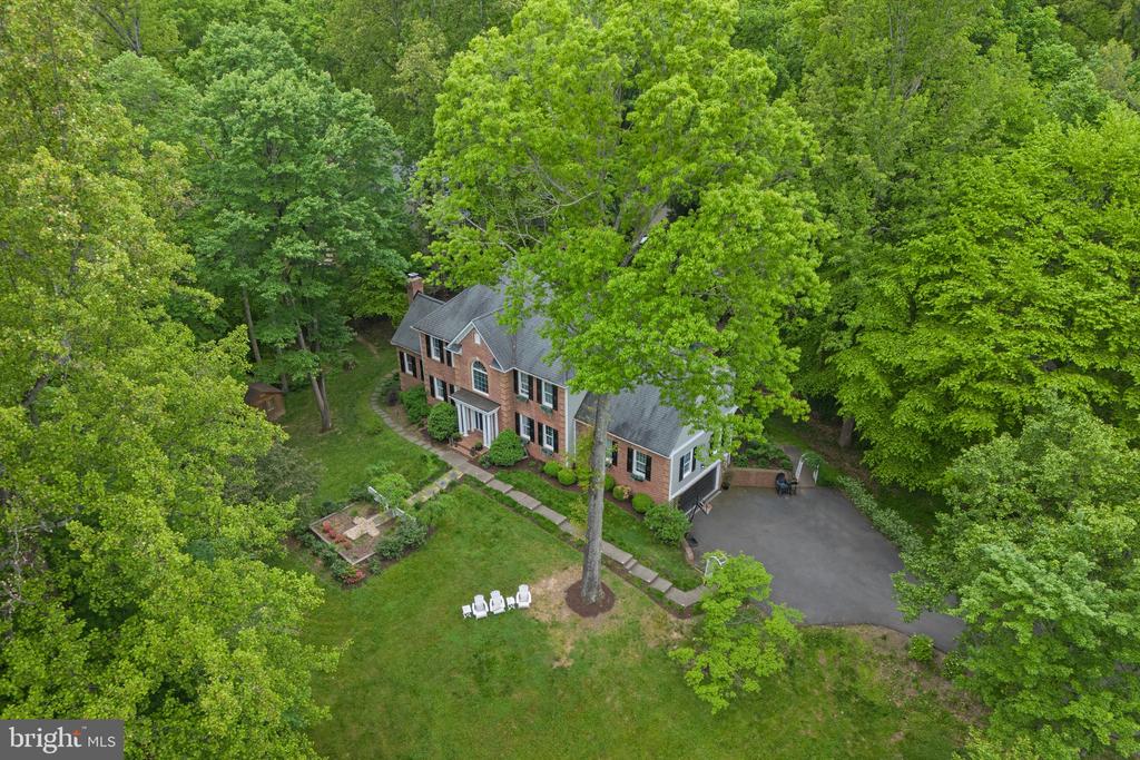 7001 KODIAK COURT