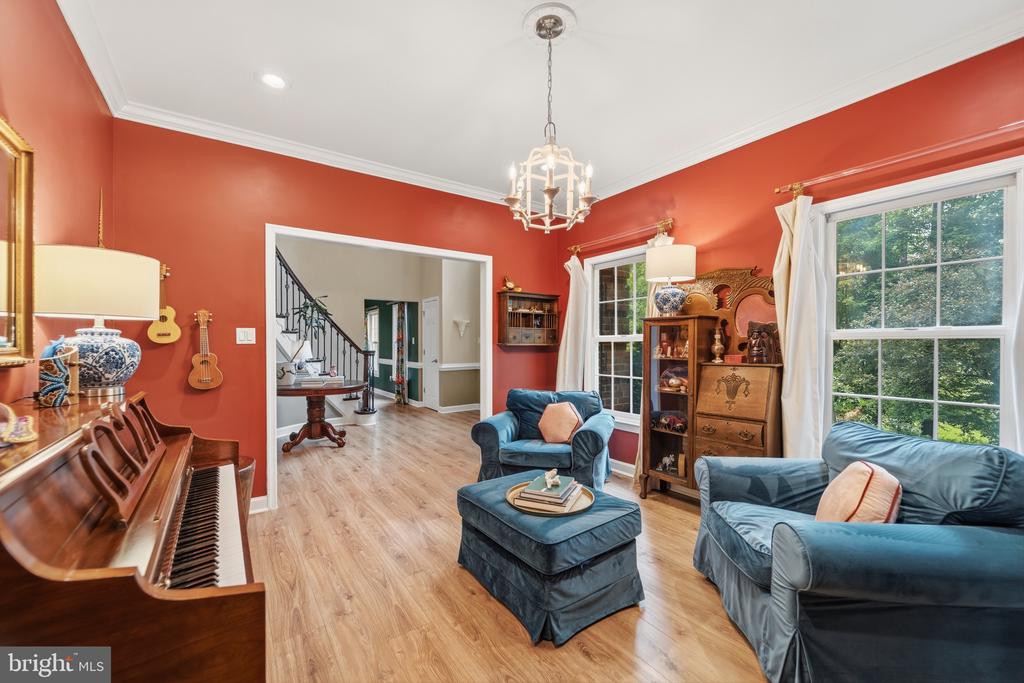 7001 KODIAK COURT