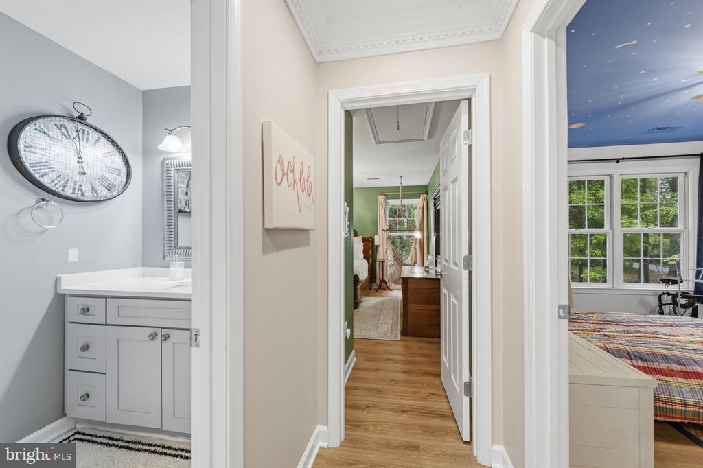 7001 KODIAK COURT