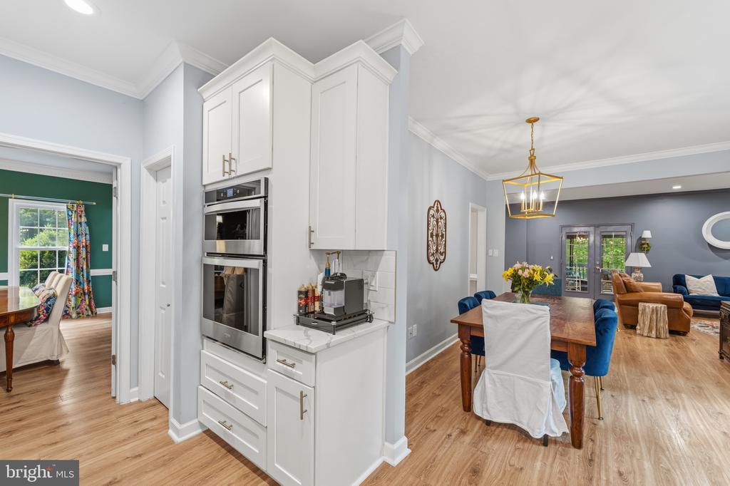 7001 KODIAK COURT