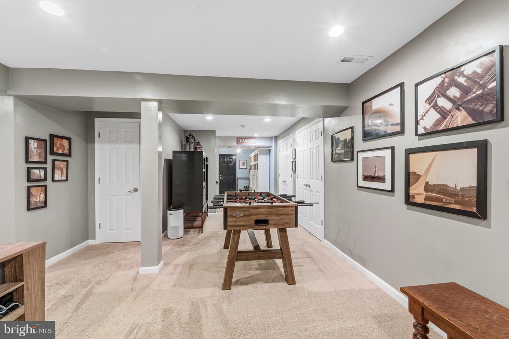 7001 KODIAK COURT