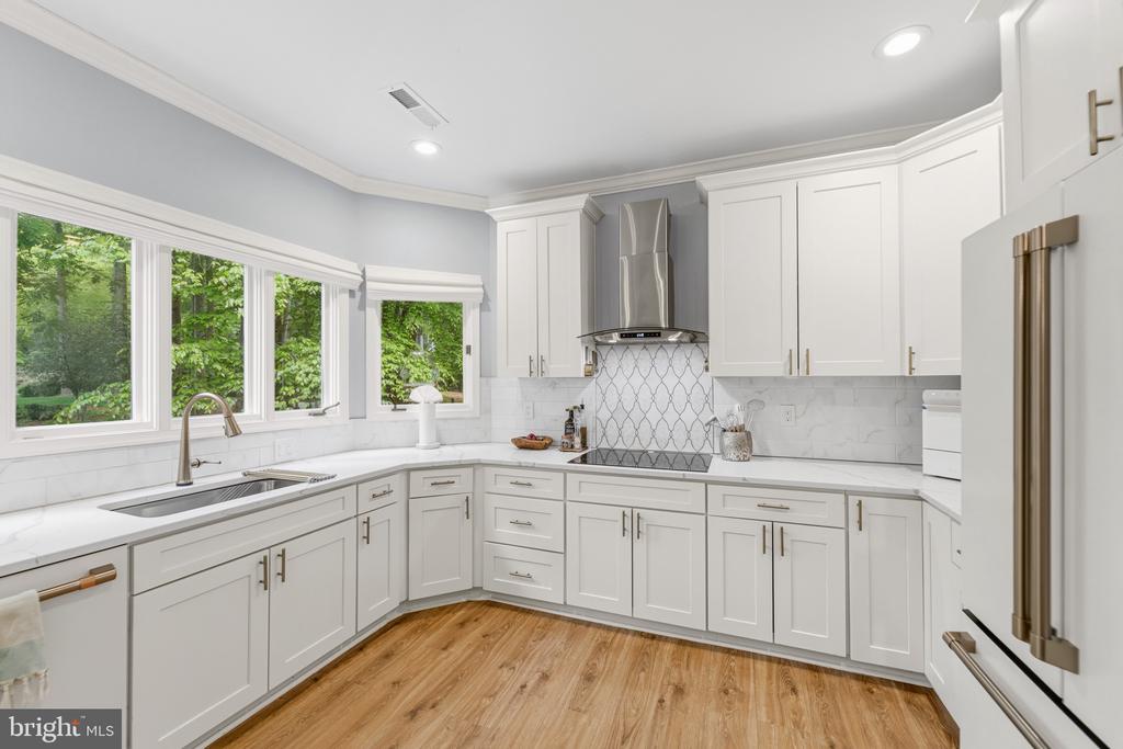 7001 KODIAK COURT