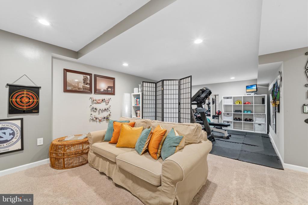 7001 KODIAK COURT