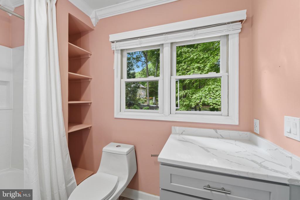 7001 KODIAK COURT