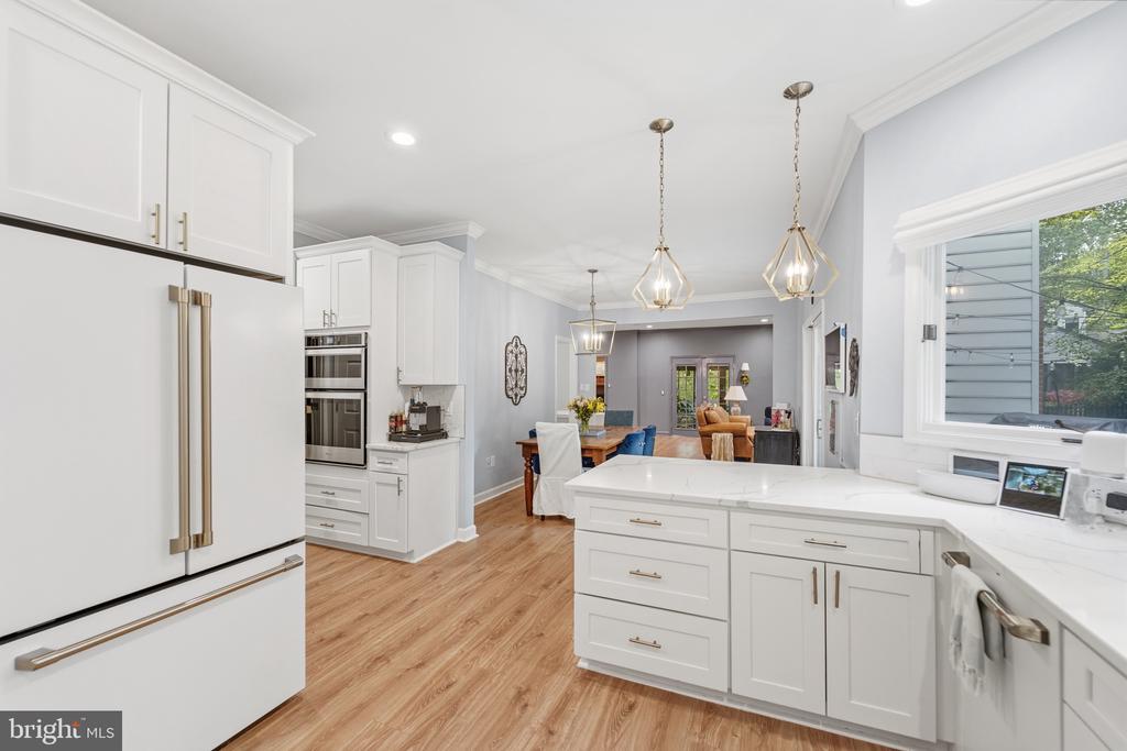 7001 KODIAK COURT