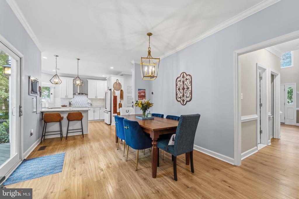 7001 KODIAK COURT