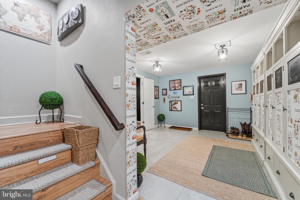 7001 KODIAK COURT