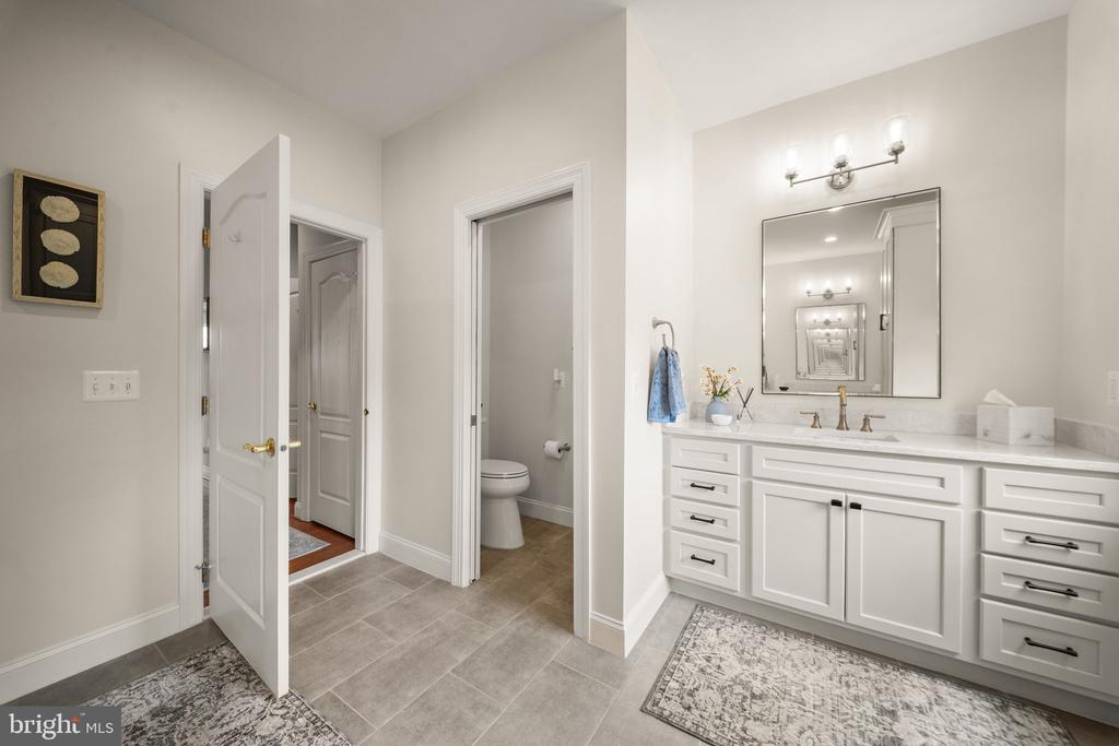 15243 GOLF VIEW DRIVE