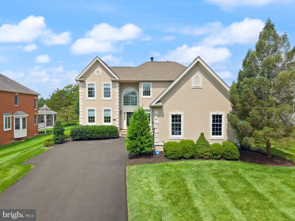 15243 GOLF VIEW DRIVE