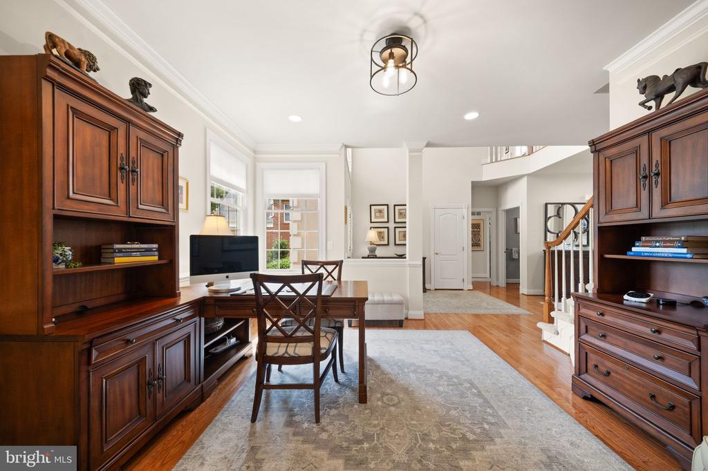 15243 GOLF VIEW DRIVE