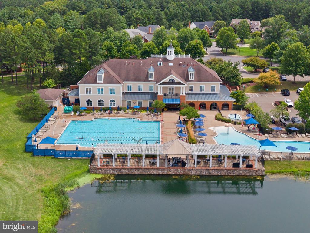 15243 GOLF VIEW DRIVE