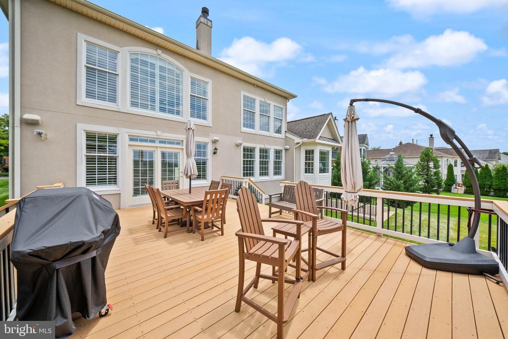 15243 GOLF VIEW DRIVE