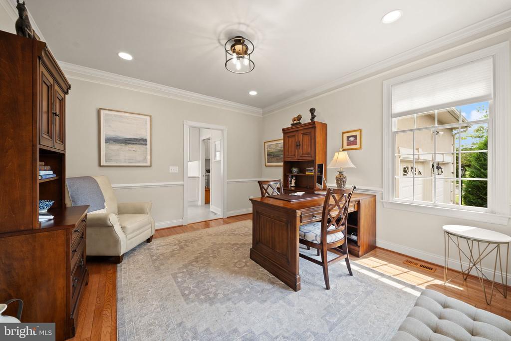 15243 GOLF VIEW DRIVE