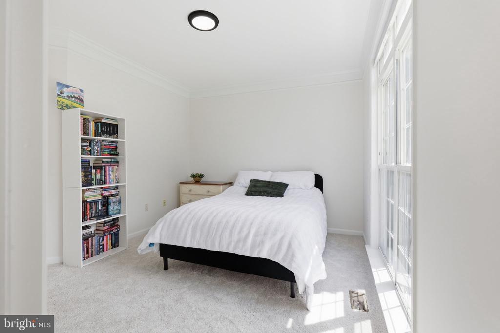 7668 GREAT DOVER STREET