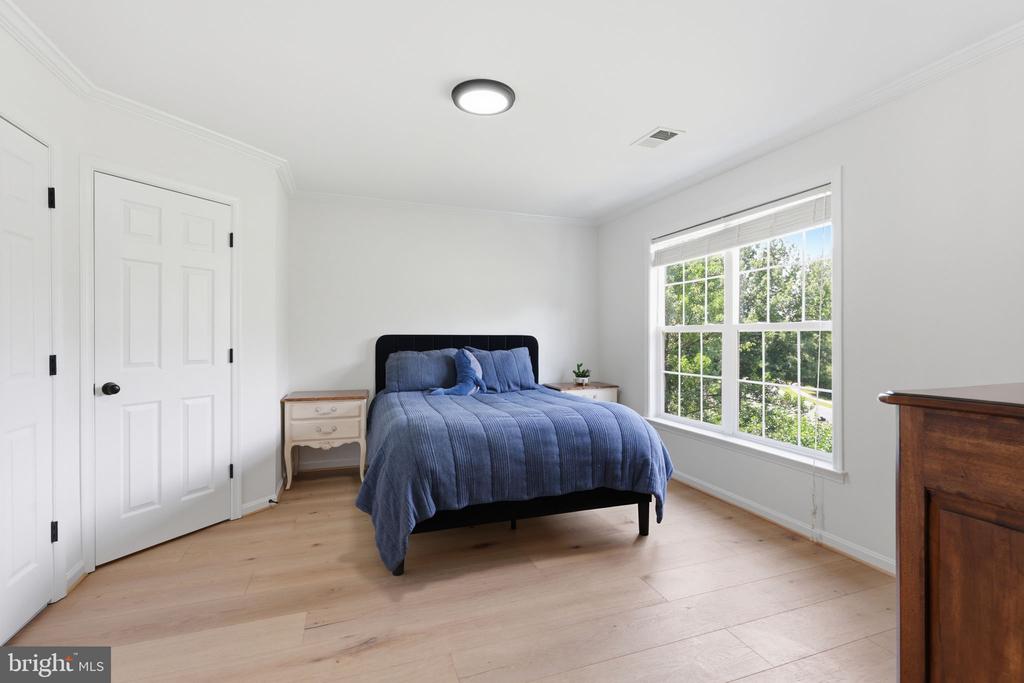 7668 GREAT DOVER STREET
