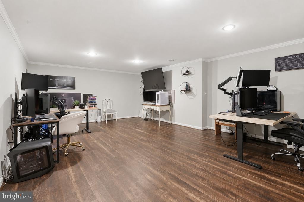 7668 GREAT DOVER STREET