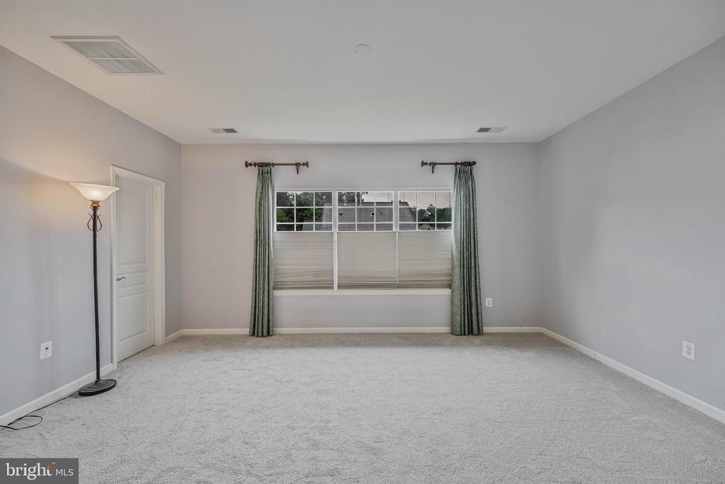 10609 MOSELLE COURT