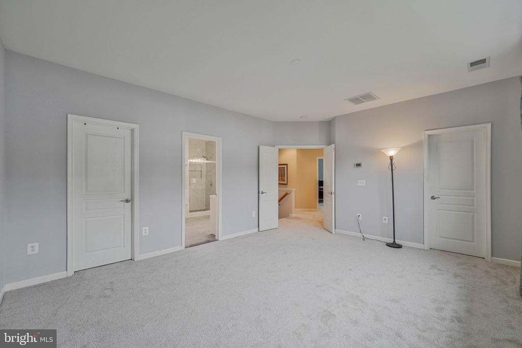 10609 MOSELLE COURT