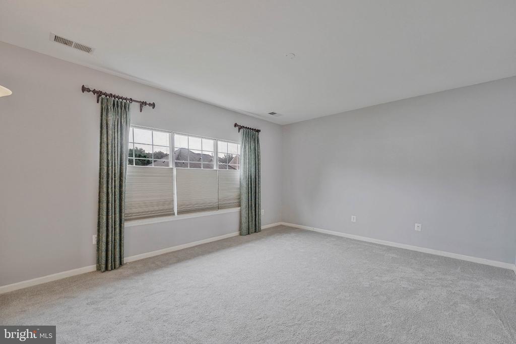 10609 MOSELLE COURT