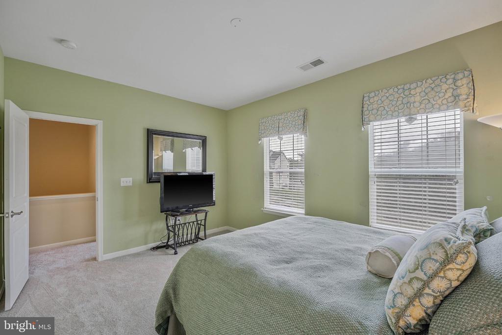 10609 MOSELLE COURT