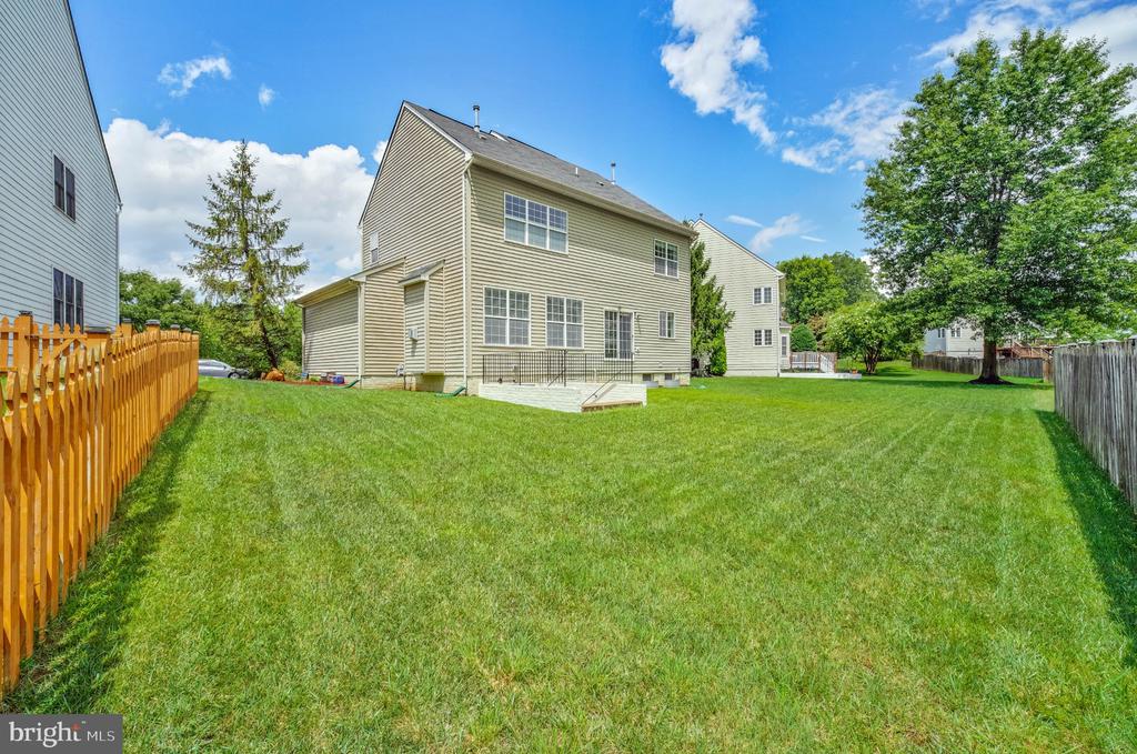 10609 MOSELLE COURT