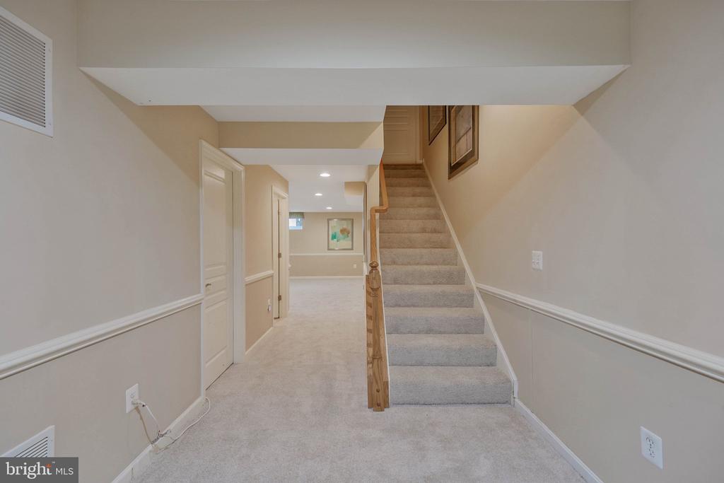 10609 MOSELLE COURT