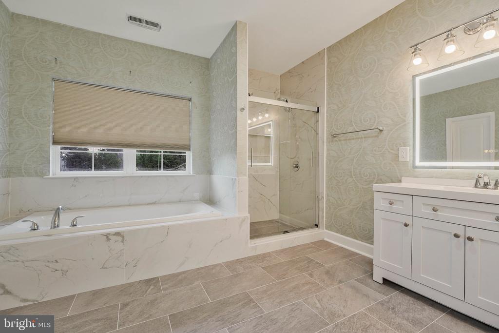 10609 MOSELLE COURT