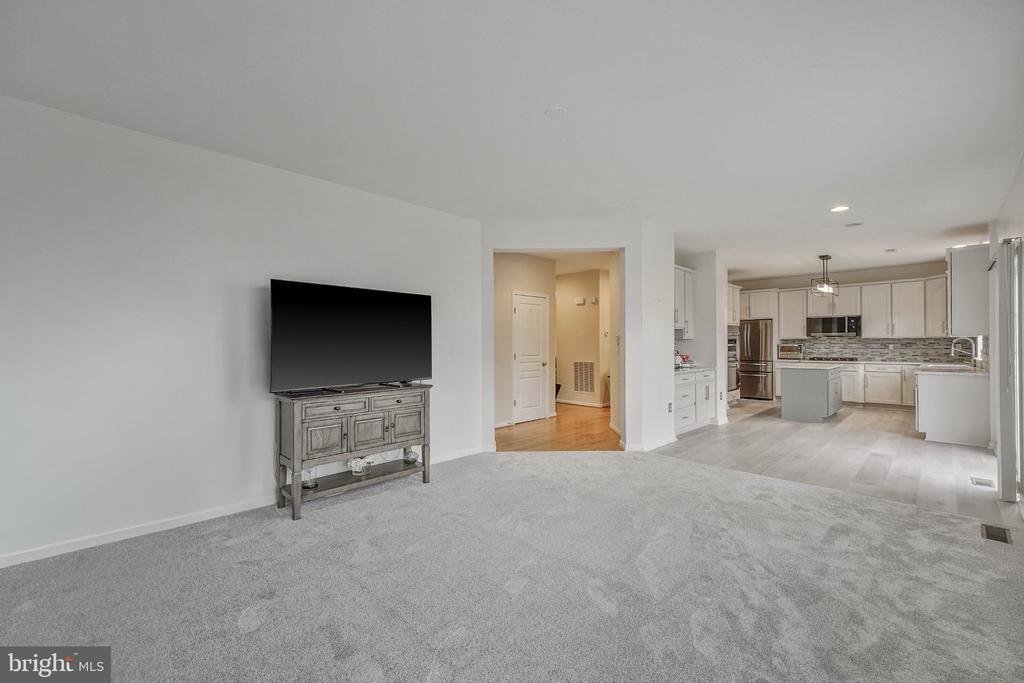 10609 MOSELLE COURT