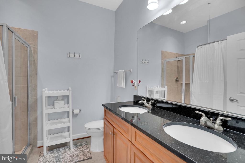 680 WATERMANS DRIVE Unit: 105