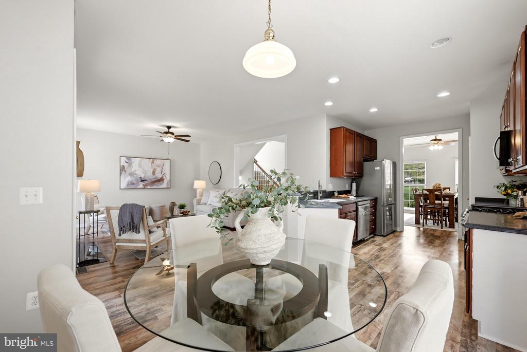 17037 LOFTRIDGE LANE