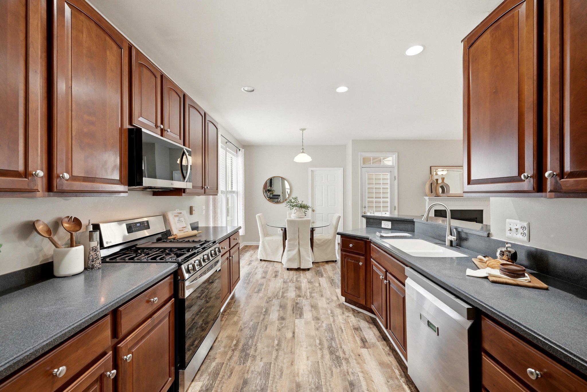 17037 LOFTRIDGE LANE