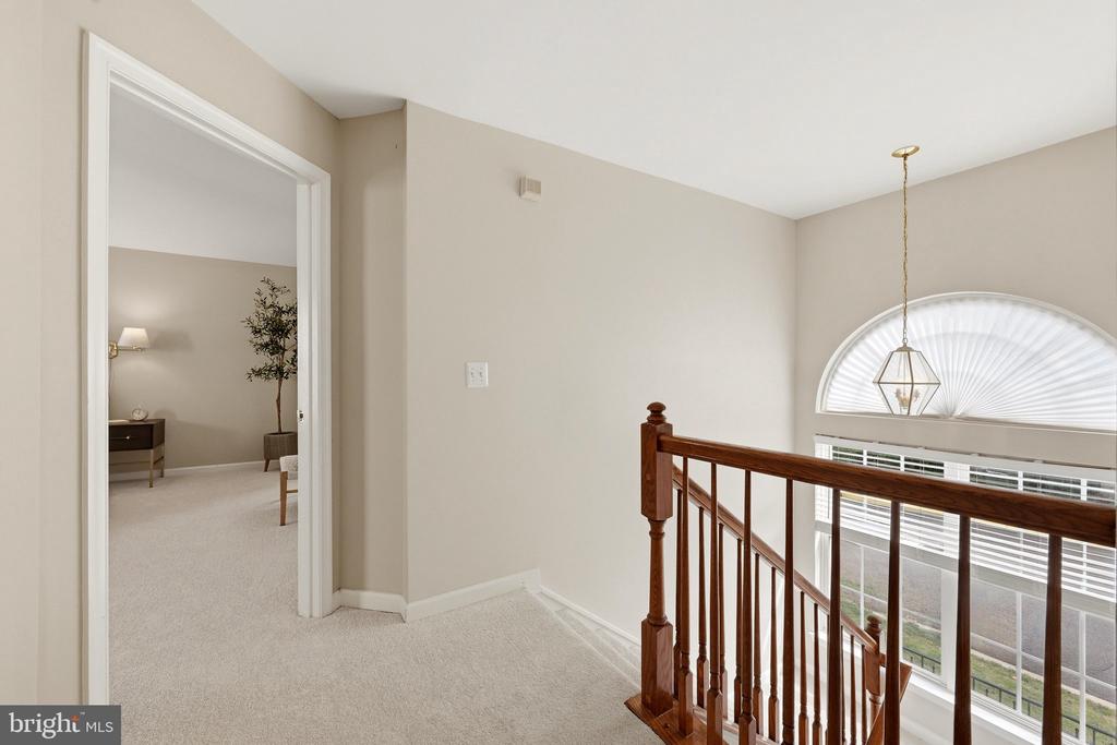 17037 LOFTRIDGE LANE