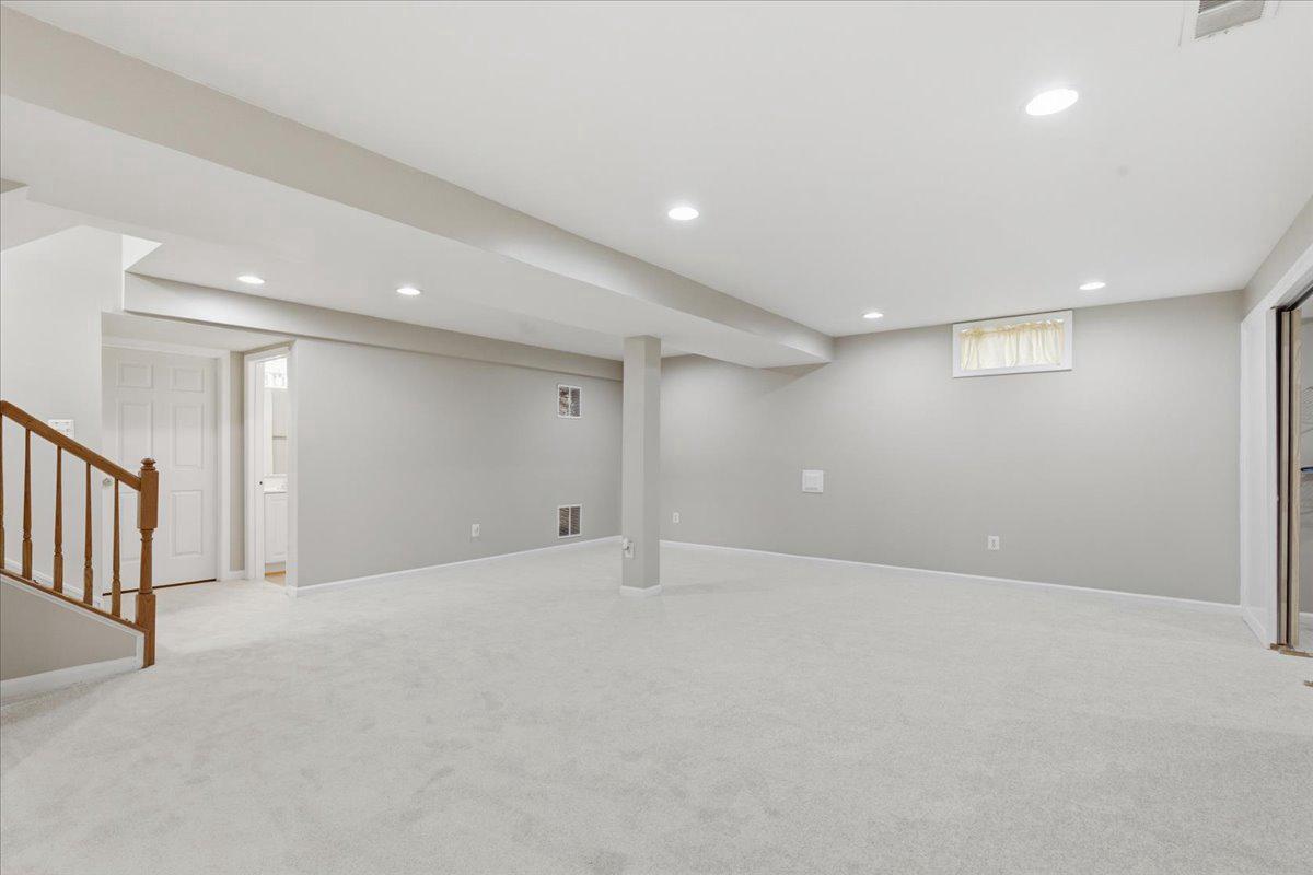 17037 LOFTRIDGE LANE