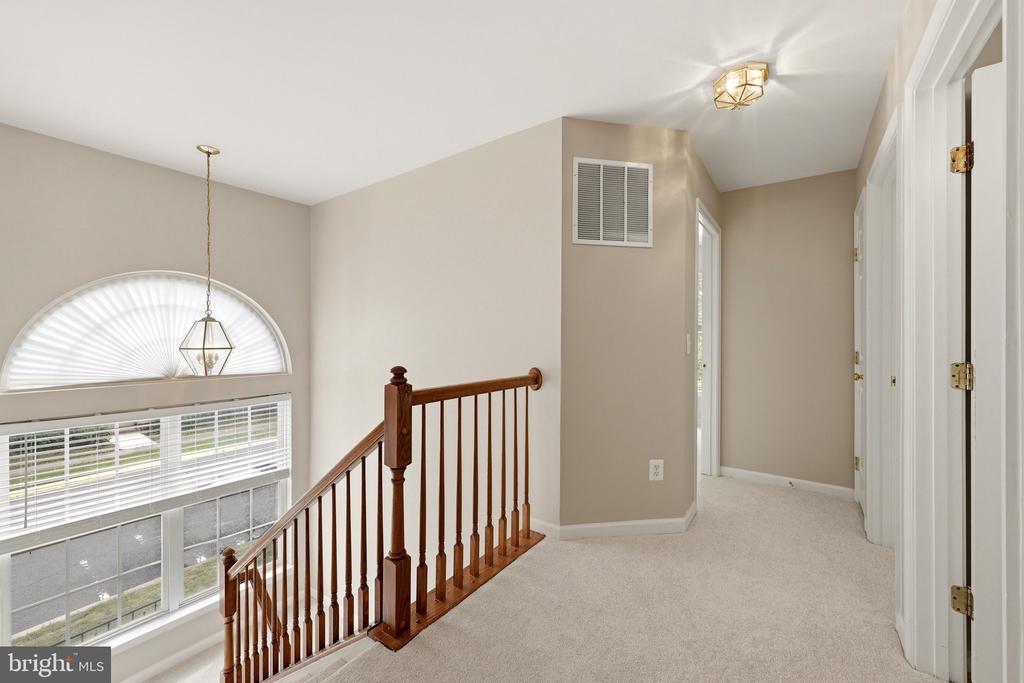 17037 LOFTRIDGE LANE