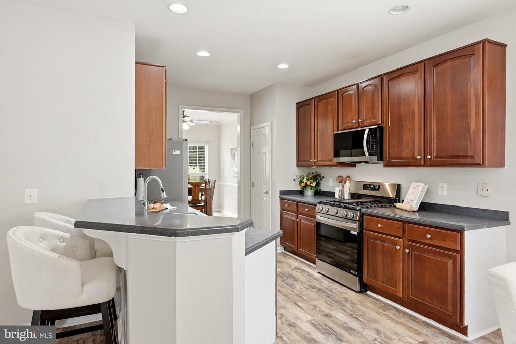 17037 LOFTRIDGE LANE