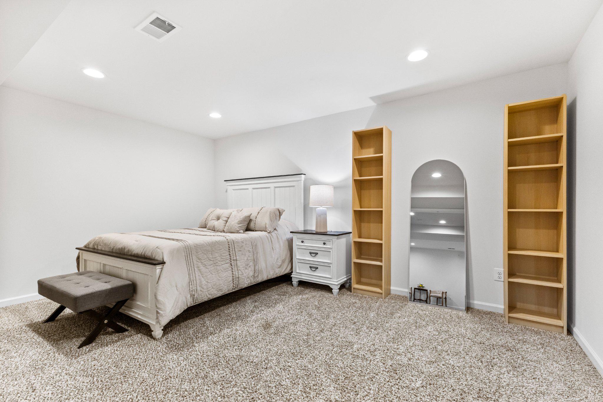 12380 SOUTHINGTON DRIVE