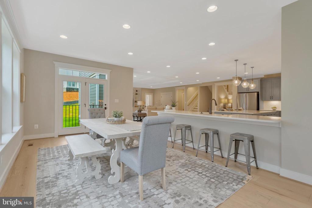 1584 LOUDOUN DRIVE