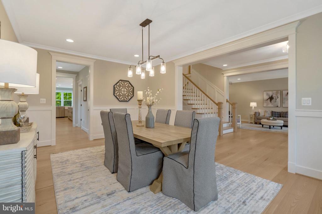 1584 LOUDOUN DRIVE