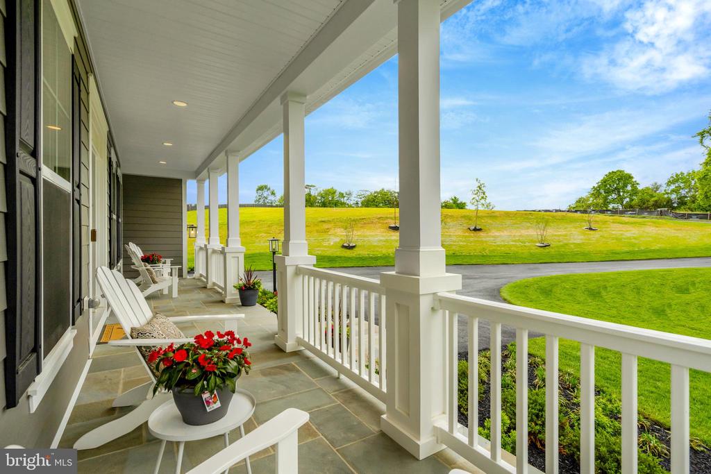 1584 LOUDOUN DRIVE