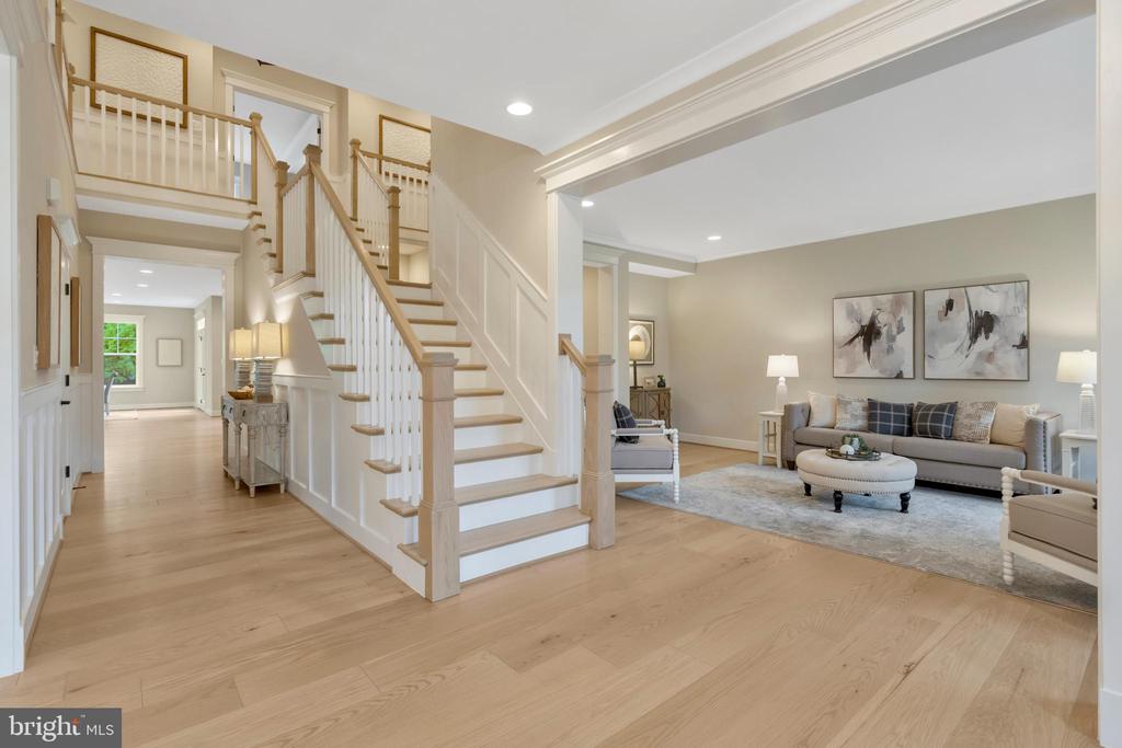 1584 LOUDOUN DRIVE