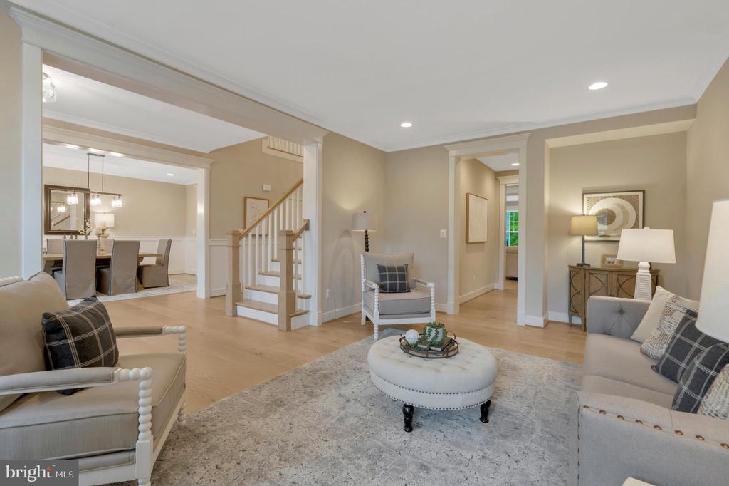 1584 LOUDOUN DRIVE