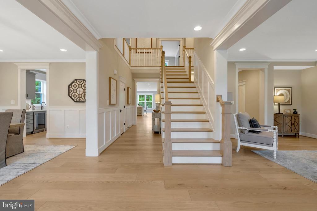 1584 LOUDOUN DRIVE