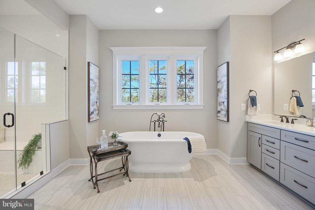 1580 LOUDOUN DRIVE