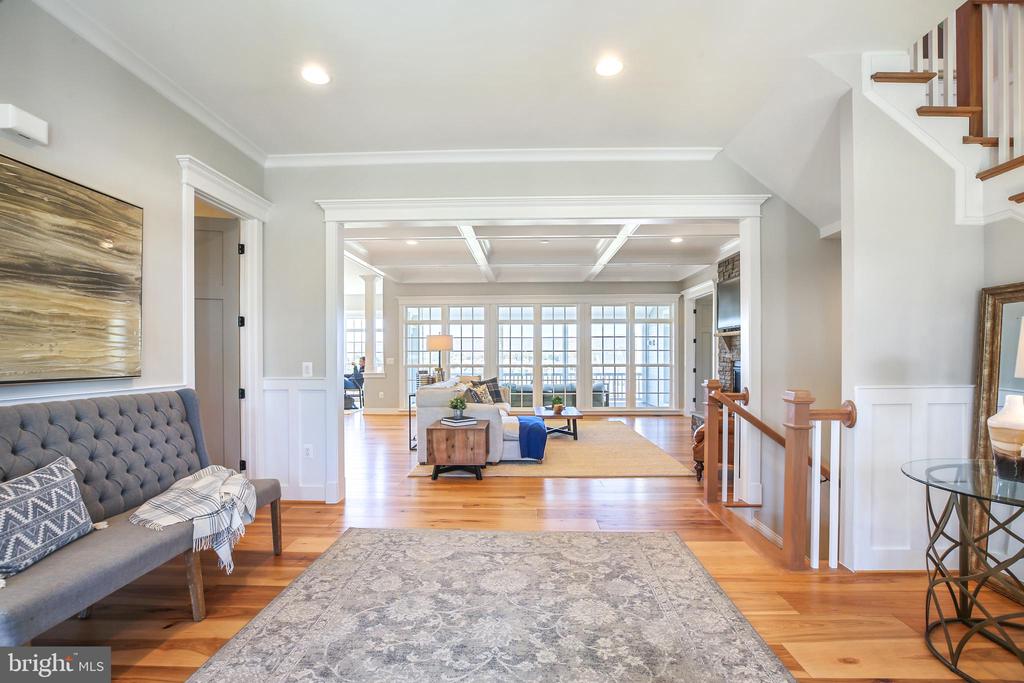 1580 LOUDOUN DRIVE