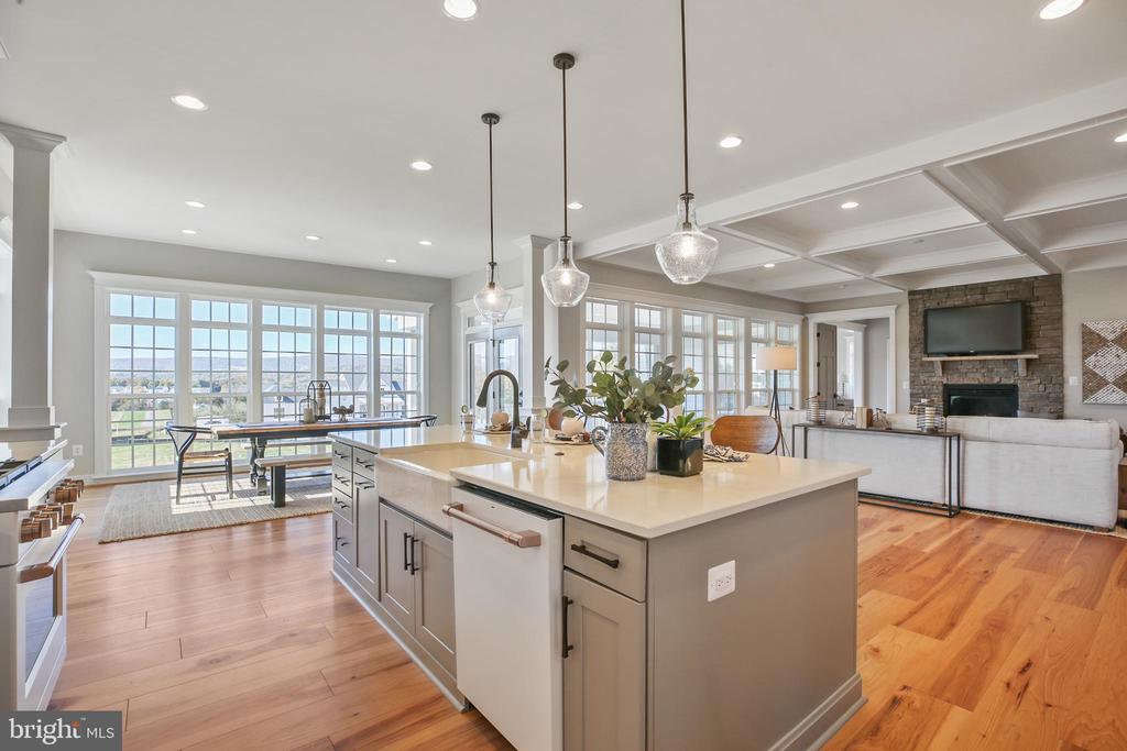 1580 LOUDOUN DRIVE