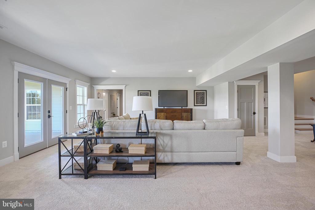 1580 LOUDOUN DRIVE