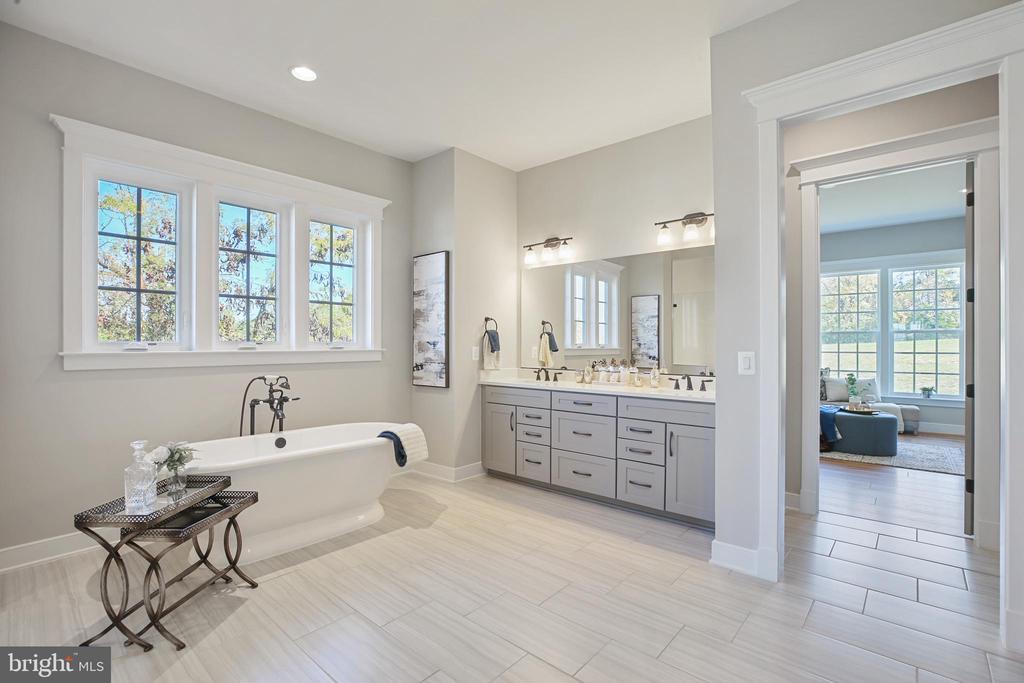1580 LOUDOUN DRIVE