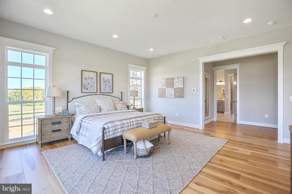 1580 LOUDOUN DRIVE