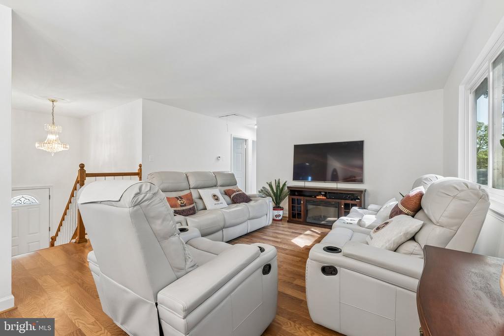12617 VALLEYWOOD DRIVE