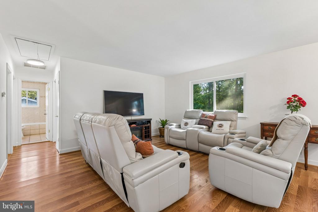 12617 VALLEYWOOD DRIVE